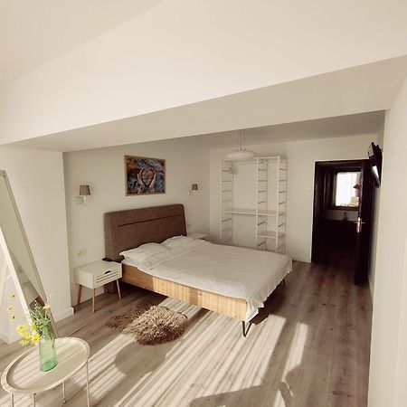Happy Blue Apartament Галац Экстерьер фото